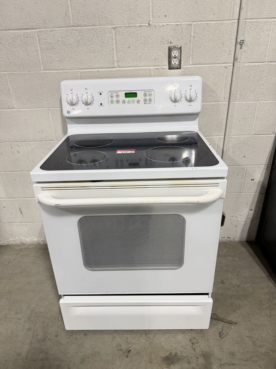 GE White Electric Range Stove Oven with Smooth Top Cooktop