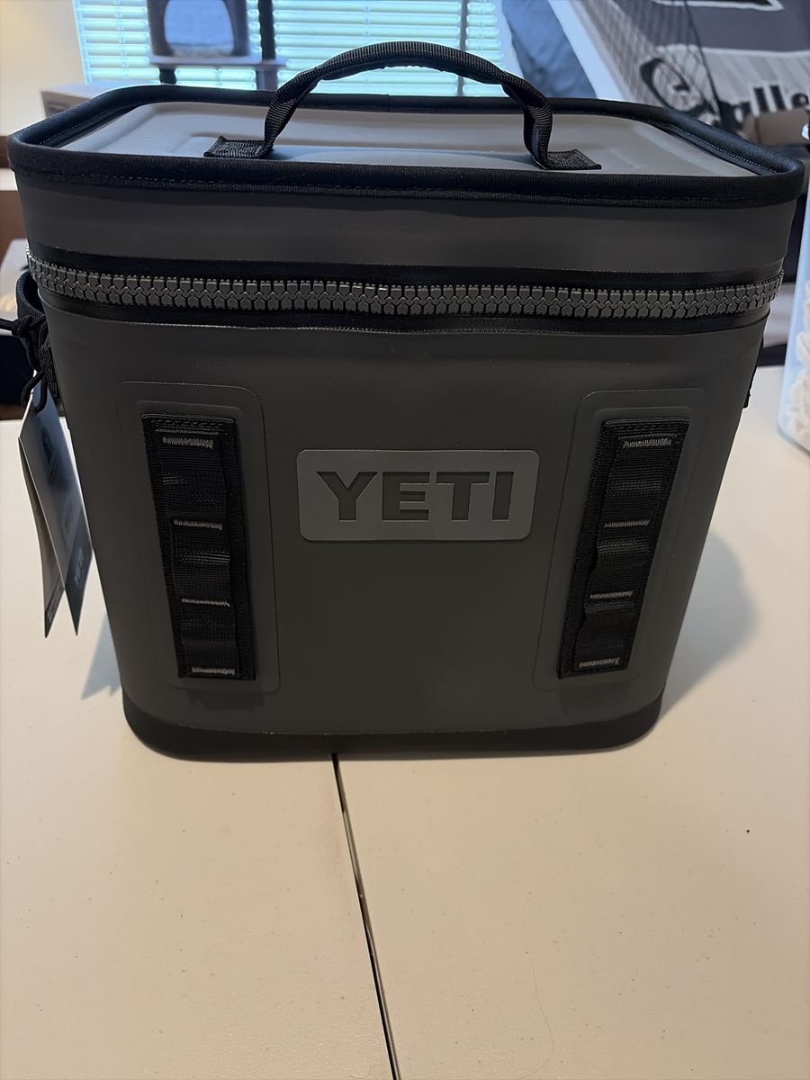Yeti cooler Hopper Flip 12