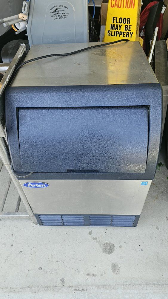 Atosa Commercial Ice Maker Machine - Restaurant Equipment