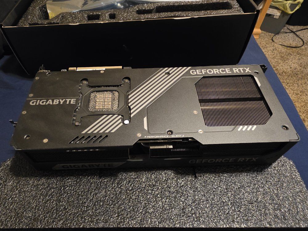 Main image 3