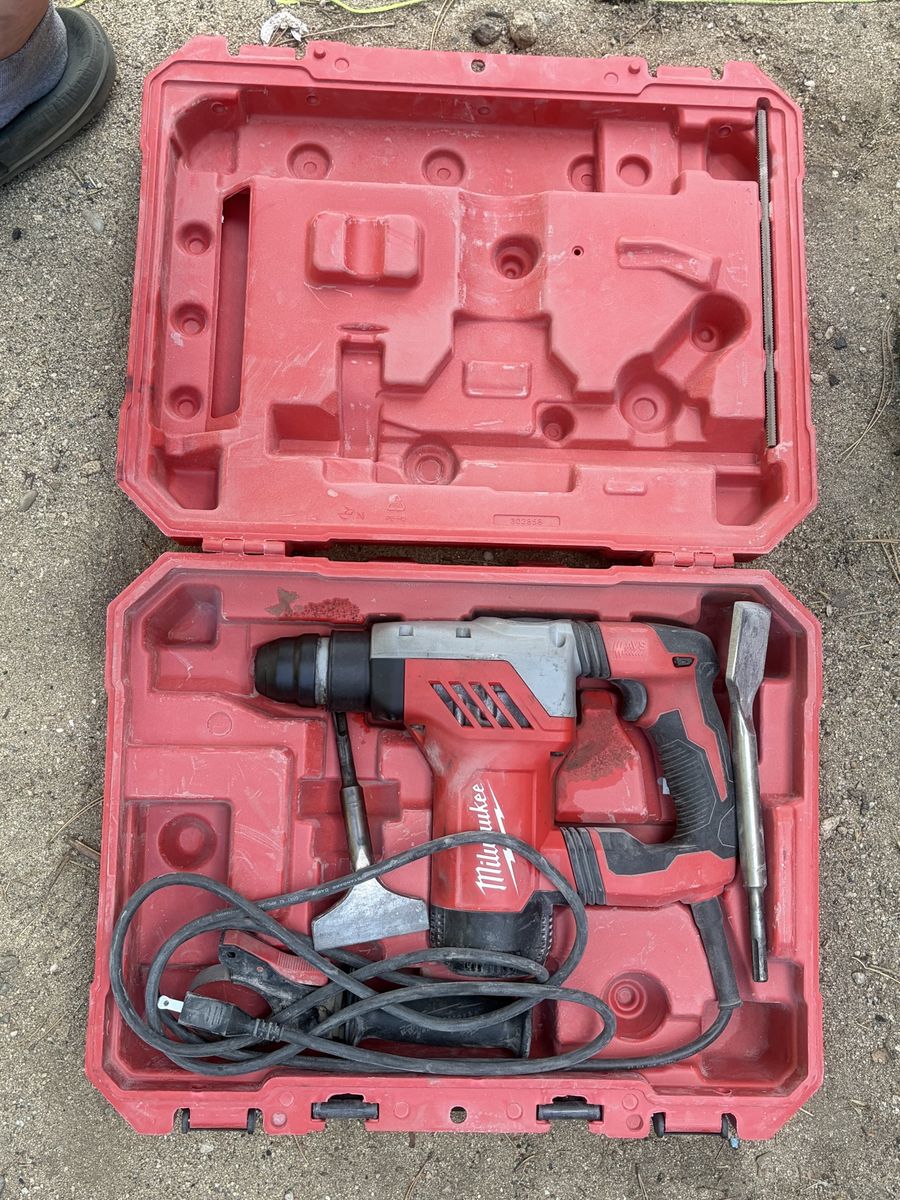 Milwaukee 1-1/8" SDS Plus Corded Rotary Hammer (Model 5268-21) - Like New Kit