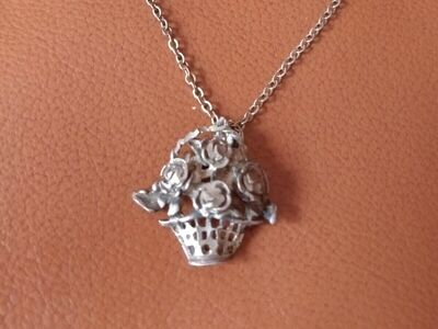 Vintage 14K gold basket with flowers roses necklace pendant