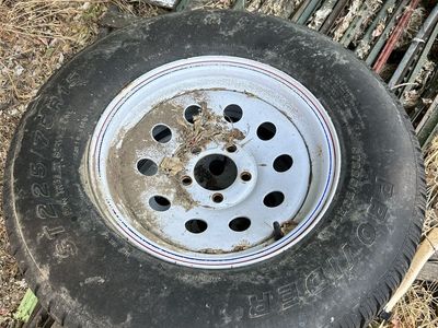 Trailer tires 5 lug 225/75R15