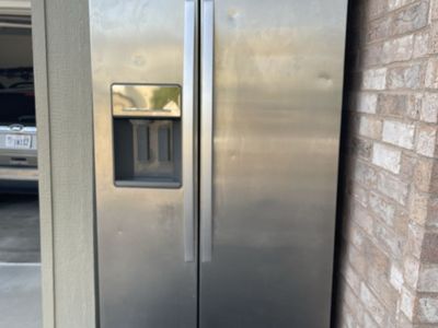 Whirlpool side x side fridge/freezer