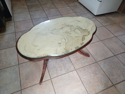 COFFEE / TEA TABLE VINTAGE ORNATE