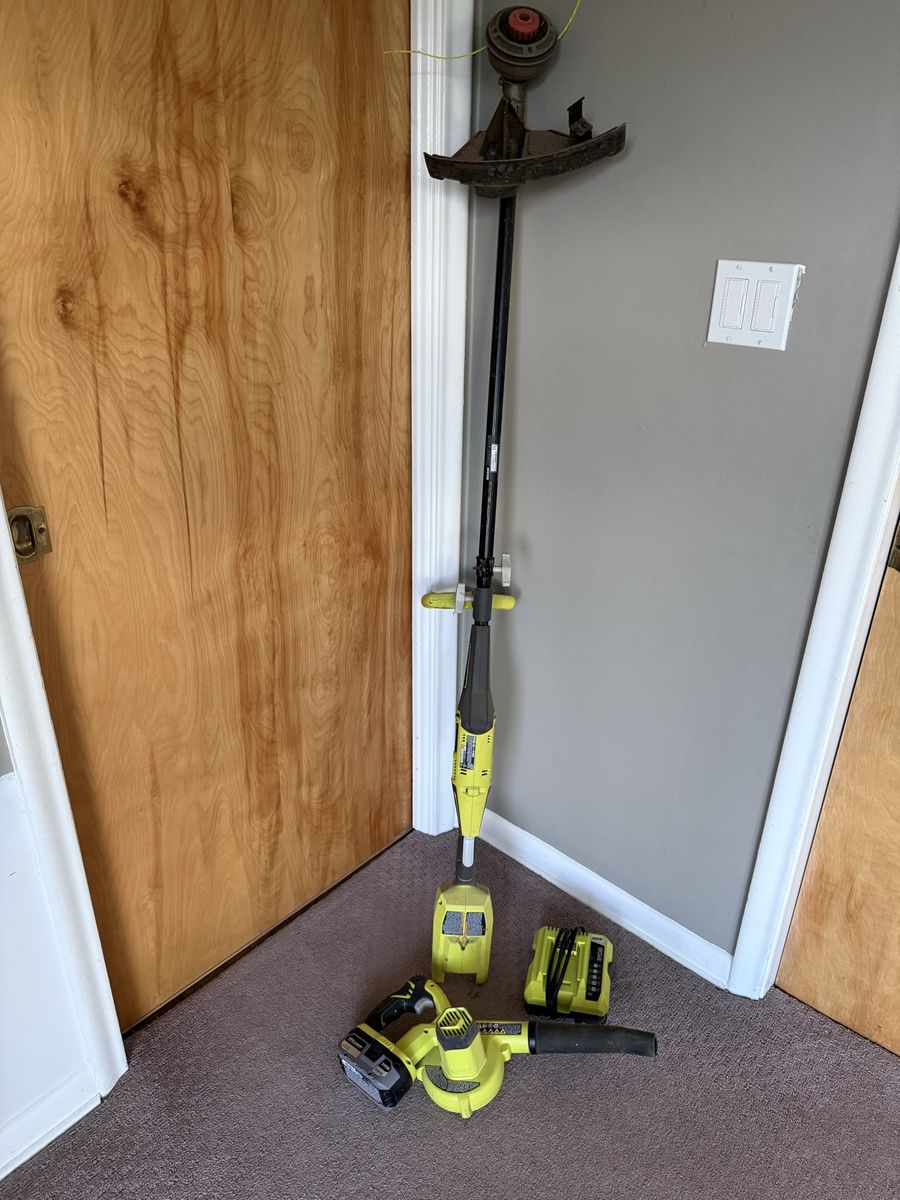 Ryobi Lawn Trimmer - 40V