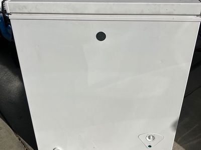 GE® 5.0 Cu. Ft. Manual Defrost Chest Freezer
