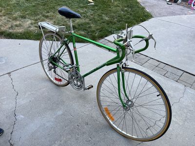 Schwinn Varsity 10-Speed Road Bike - Green Vintage Bicycle with Rear Rack