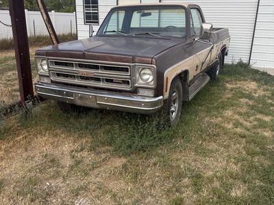 1975 GMC 2500 camper special