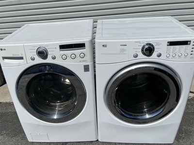 Stackable LG Washer & Electric Dryer, Free Delivery.
