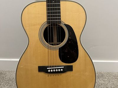 2025 Martin 00-28 “Mint”
