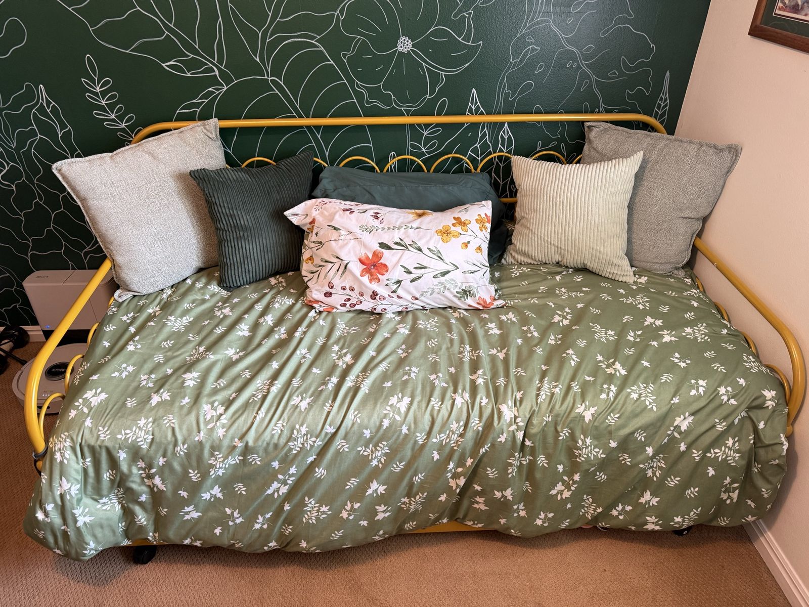 Yellow /Gold Metal Daybed Frame with Trundle - Twin
