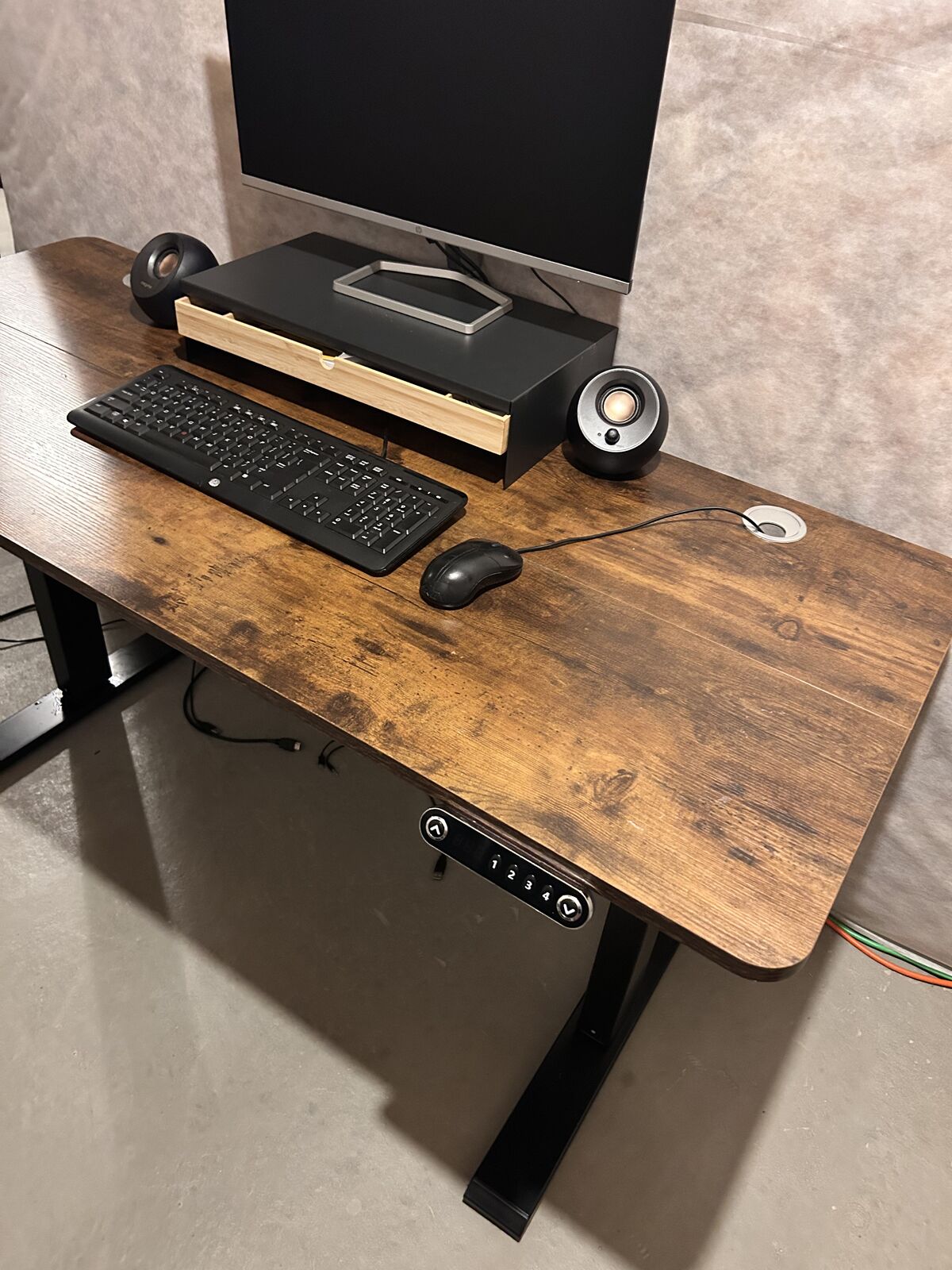 Electric Standing and Sitting Desk