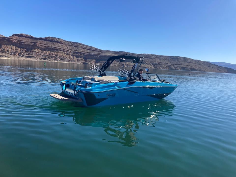 2024 Heyday H22 – Fully Loaded Surf Boat