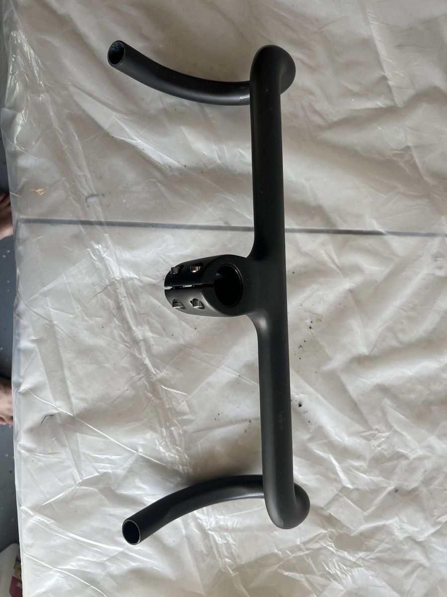 Integrated Carbon Road Bike Handlebar and Stem Combo - Matte Black