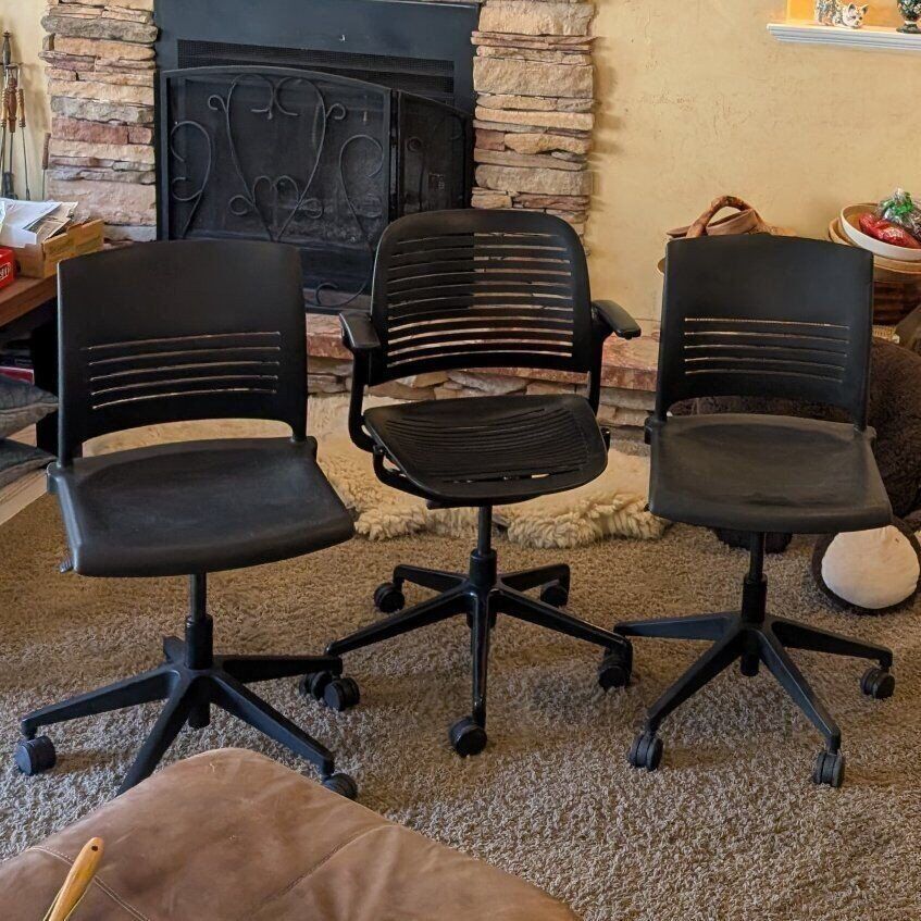 Steelcase swivel chairs for your office