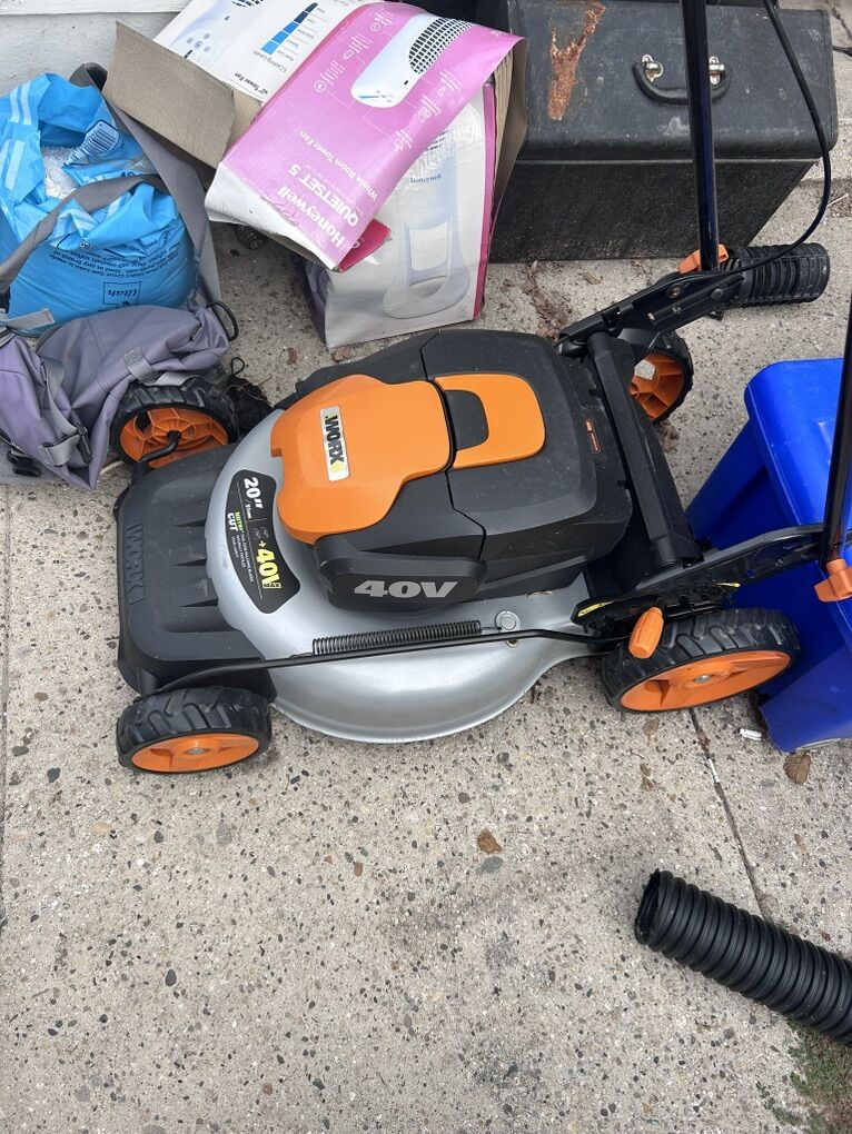 Worx Nitro 20v Powershare Lawn Mower