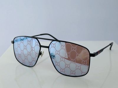 Gucci GG1676S 005 Unisex Square Sunglasses in Black with Grey Lens 100% UV