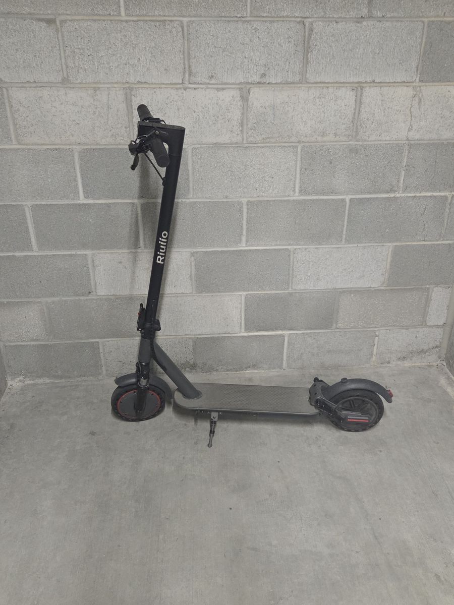 Riuiio G01 Pro electric scooter