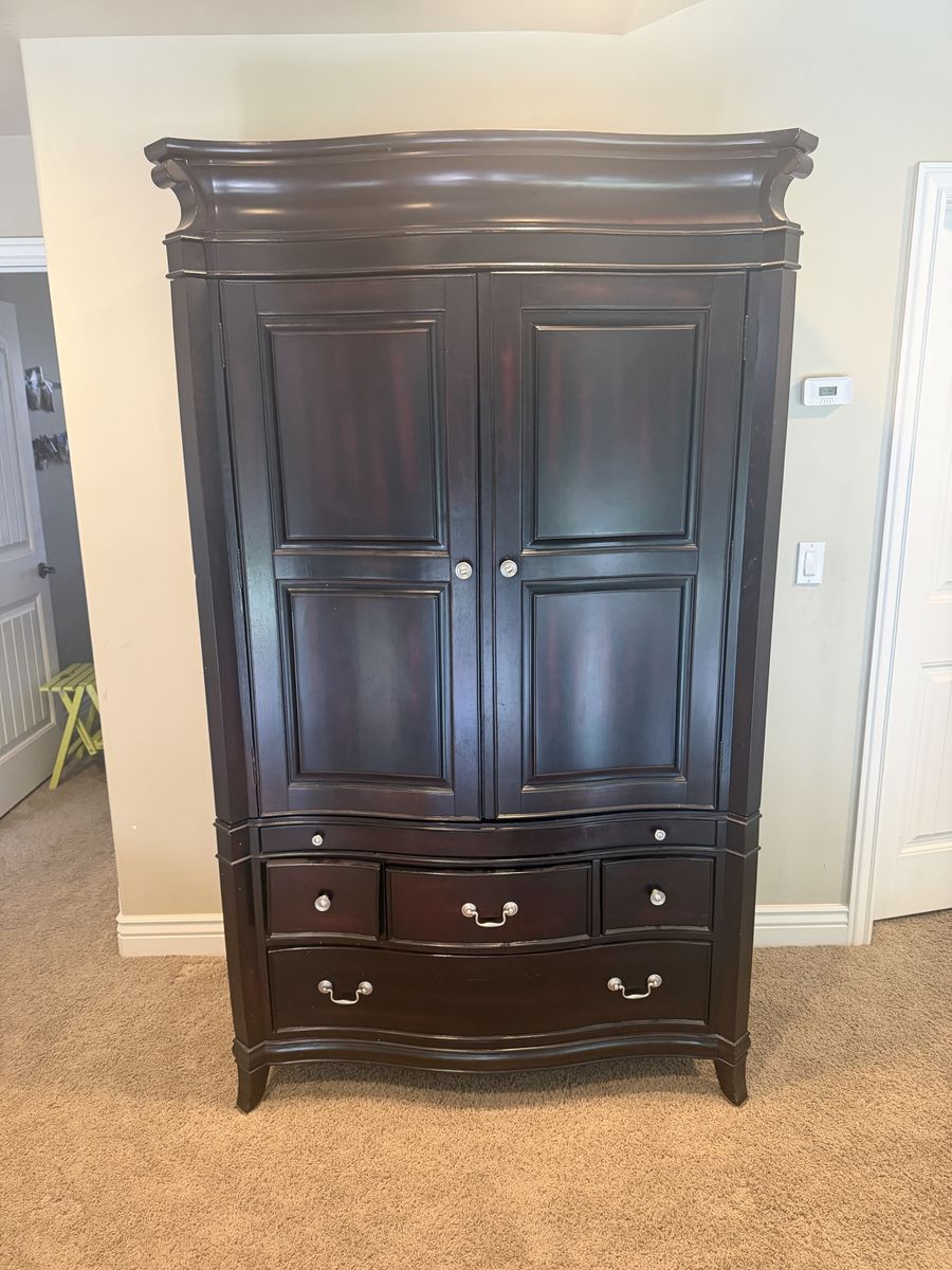 Dark Espresso Solid Oak Armoire