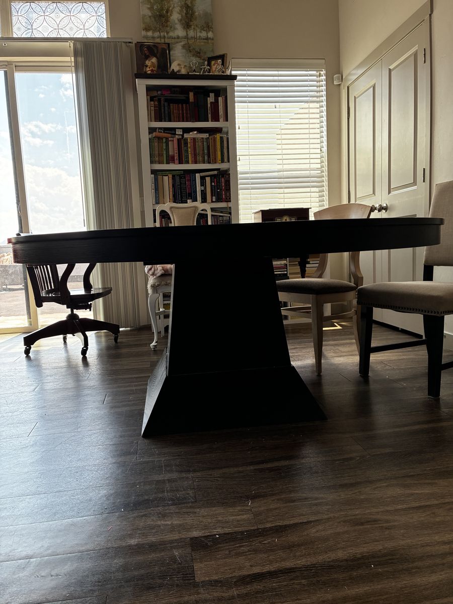 Main image 4