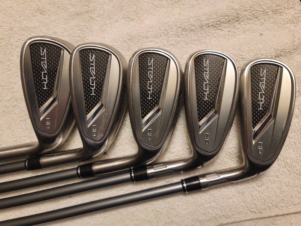 Taylormade Stealth HD Irons 7-AW SENIOR