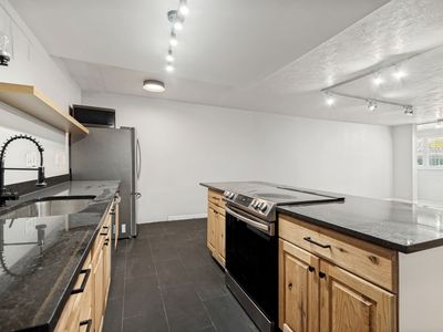 87 W 300 N #206, SLC, UT 84103