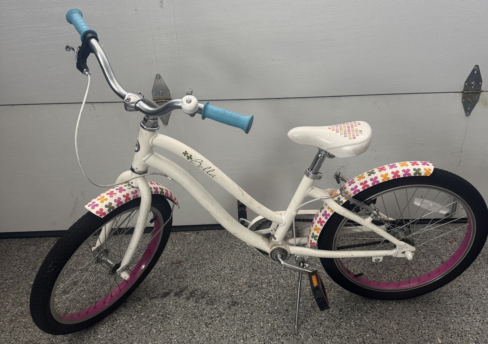 Giant Bella Girls Bike