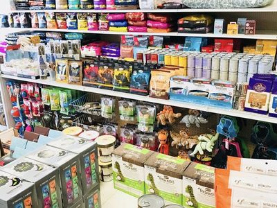 Final Pet Food Clearance - All Brand New Sealed Premium Dog Food & Cat Food
