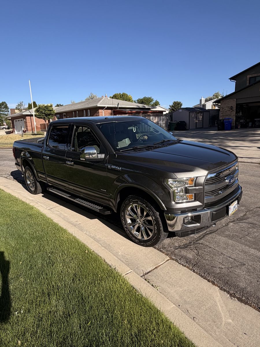 2015 Ford F150 lariat package low low miles
