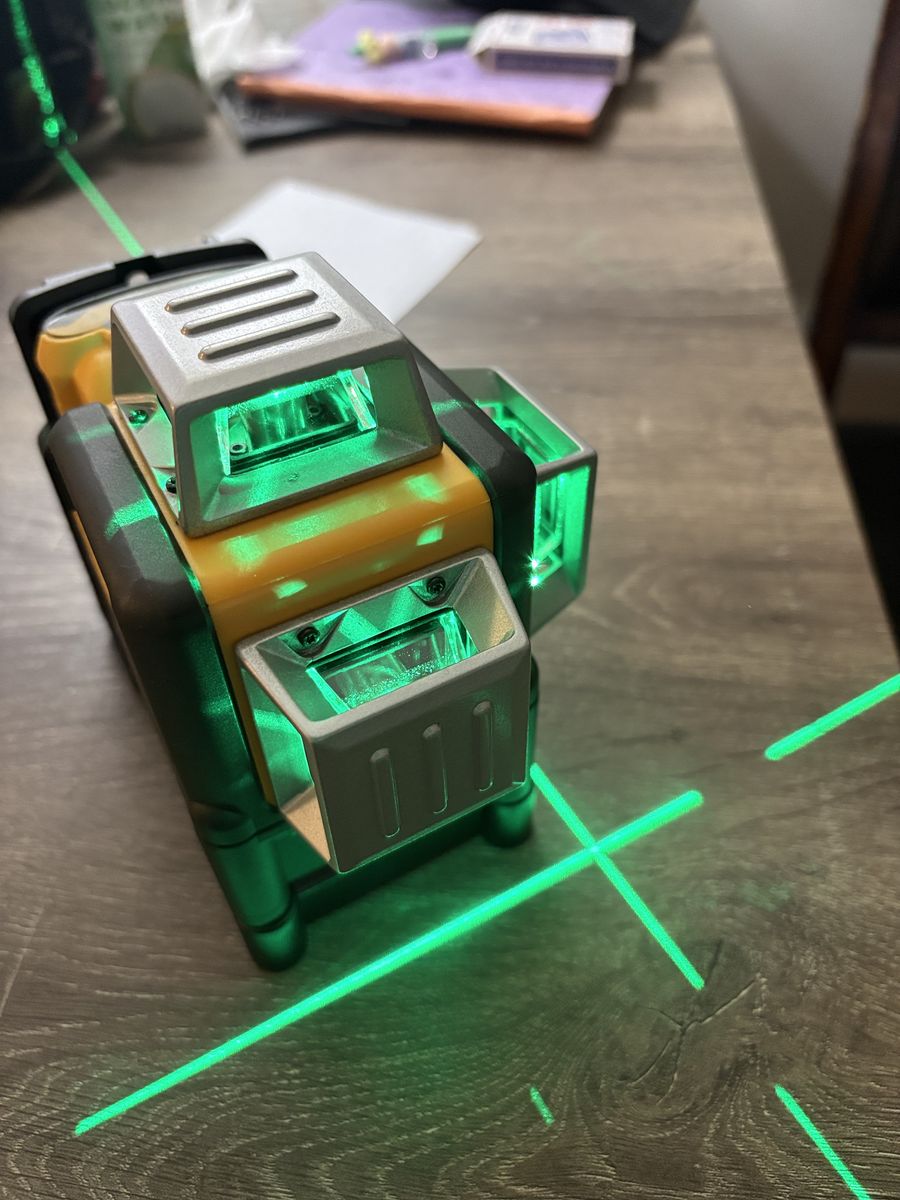 Dewalt Knock Off 3 Beam Laser Level