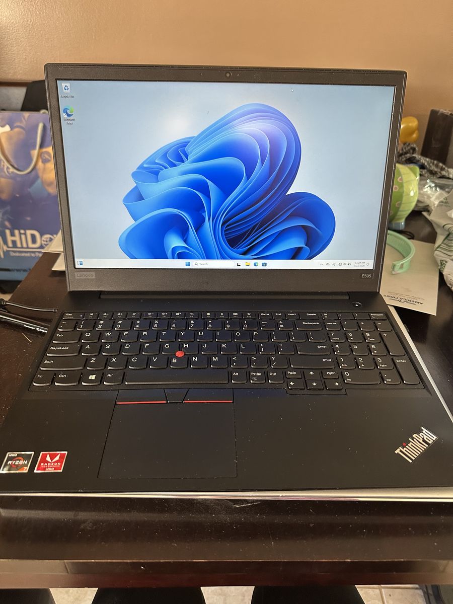 15 Lenovo Thinkpad AMD Ryzen 7