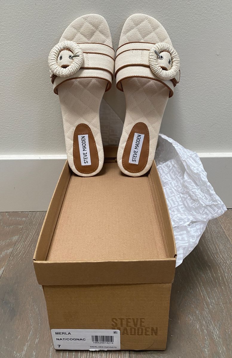 Brand New in Box - Fresh Mother's Day Gift - Steve Madden Merla Sandals Slide Size 7