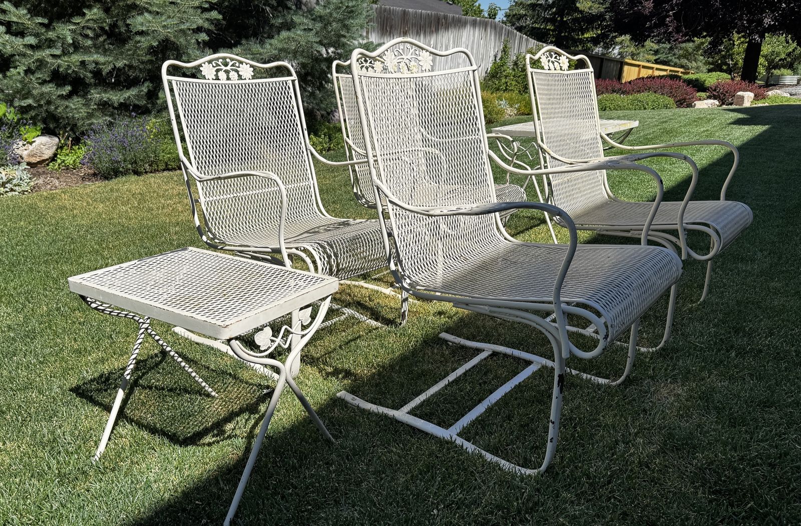 Vintage Patio Set - 4 Mid-Century Wrought Iron Chairs & 2 Side Tables, Cream/Off-White