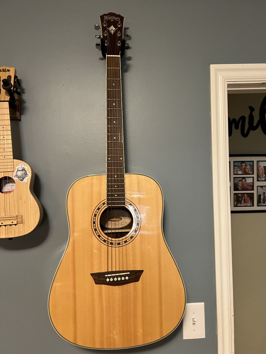 Washburn WD20S acoustic guitar