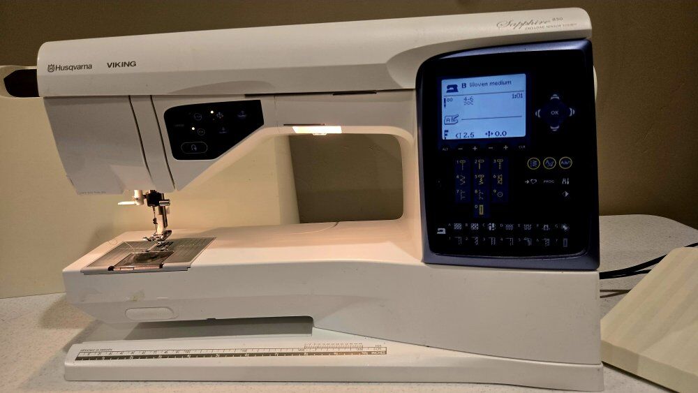 Viking Sapphire 850 sewing machine