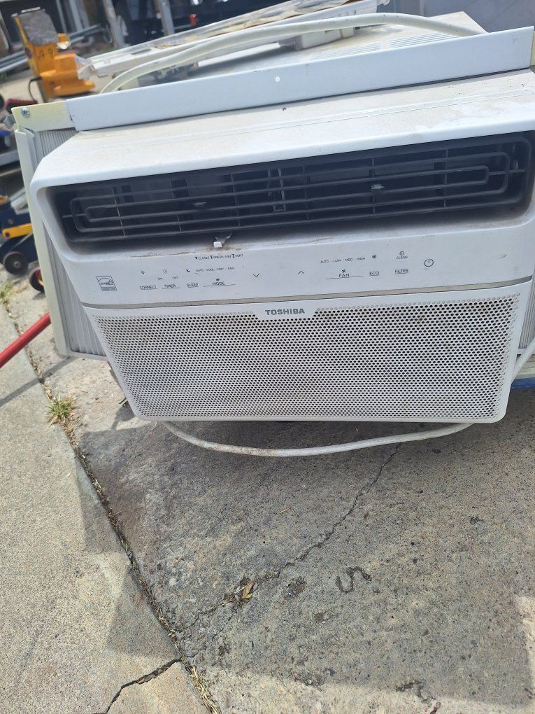 Toshiba 12000 btu