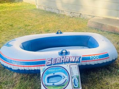 Vintage 1994 Intex “The Wet Set” Seahawk 200 Inflatable Boat
