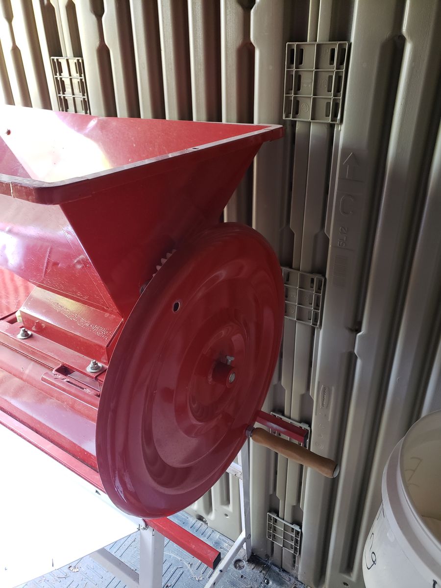 Main image 5