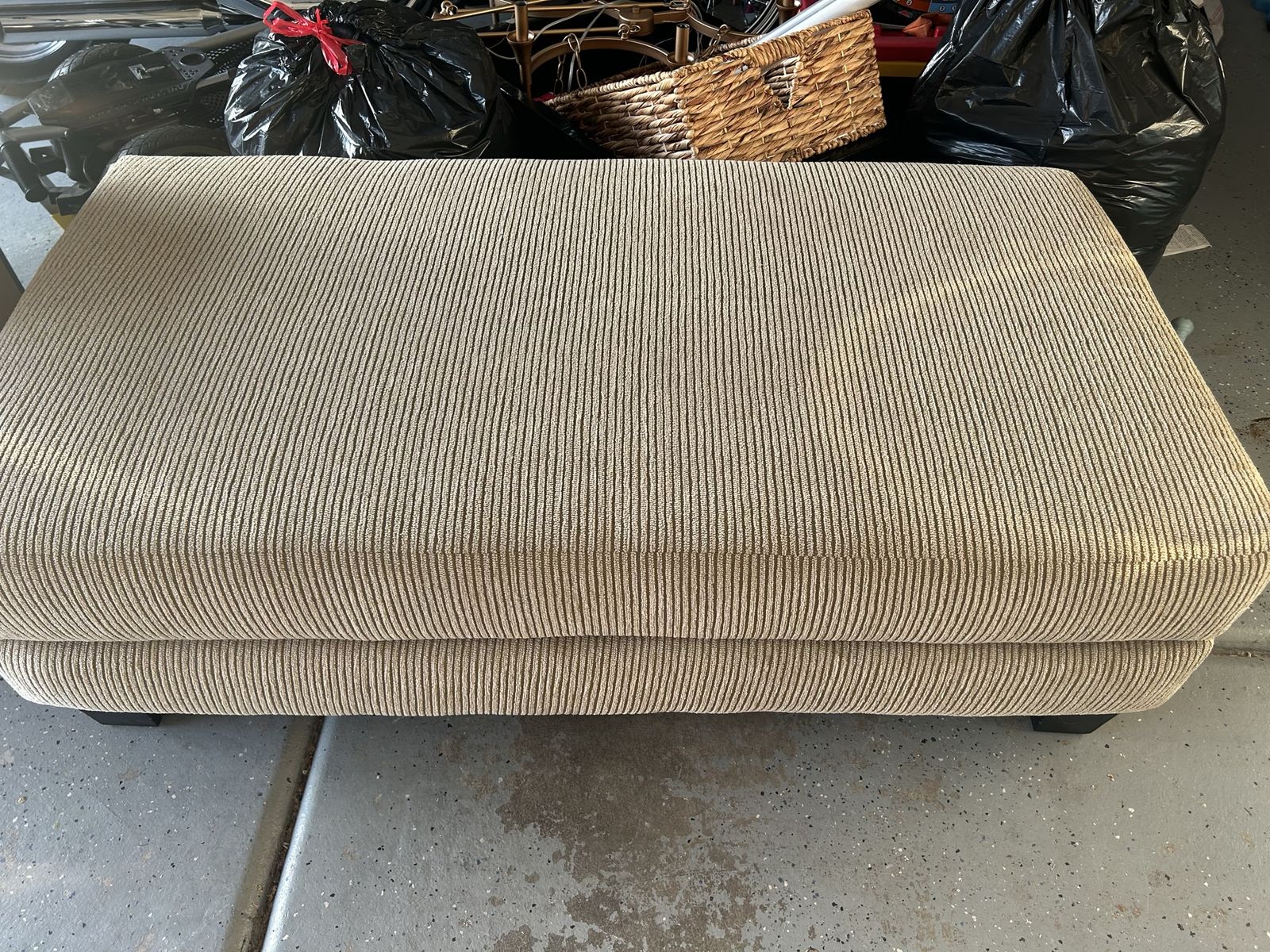 Tan ottoman