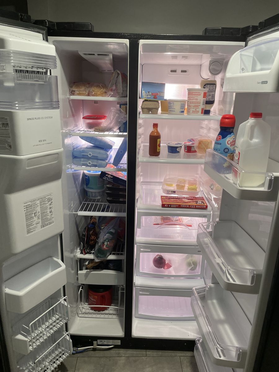 Refrigerator