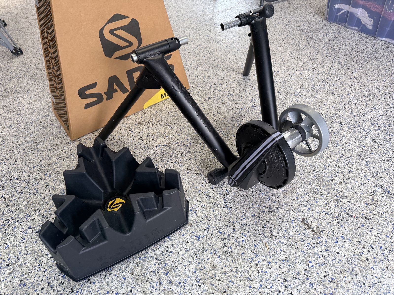 Saris M2 Smart Indoor Bike Trainer with Riser Block and Original Box