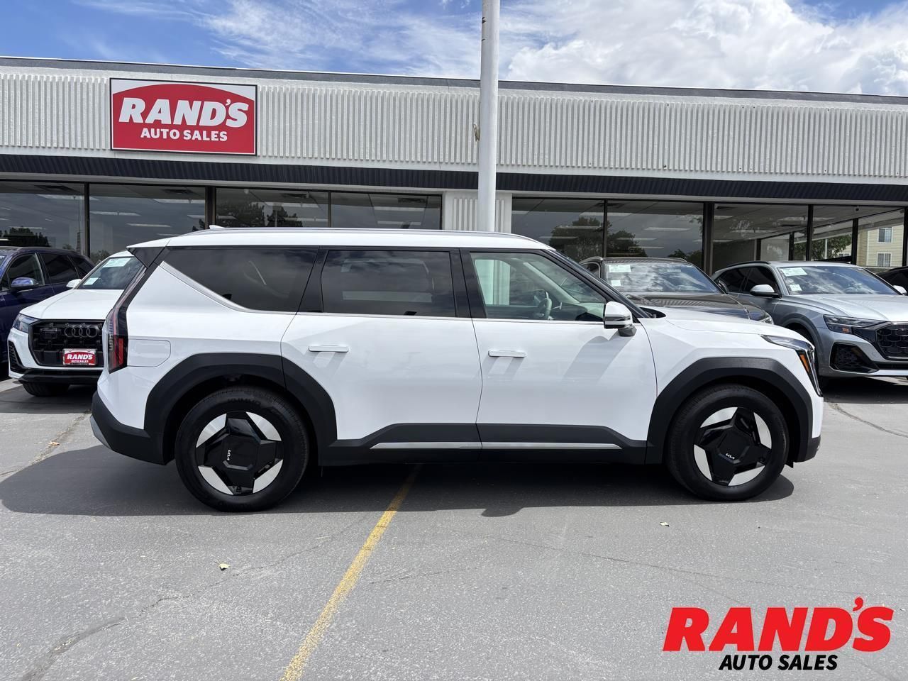 2025 Kia EV9 Wind