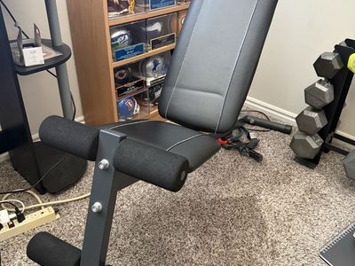 Weight Bench (adjustable)