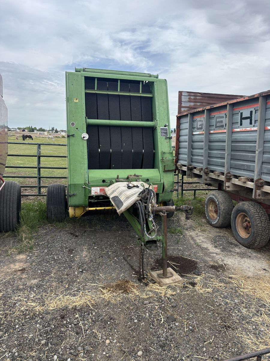 John Deere 430 round Baylor