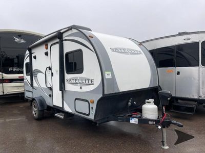 2018 Starcraft Satellite 16KS