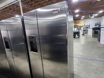 GE Stainless Steel Side-by-Side Refrigerator - missing handles