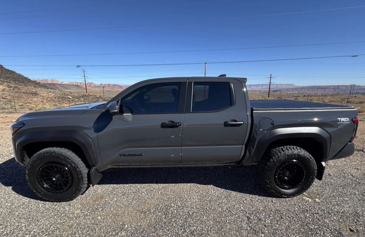 2025 Toyota Tacoma TRD Off-Road