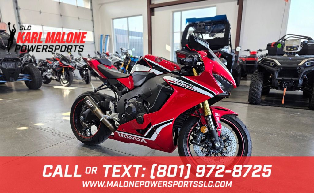 2021 Honda CBR1000RR ABS - UH00217-C