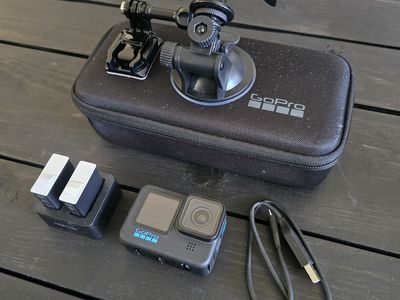 GoPro Hero 11 Bundle (Excellent Condition)